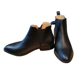 Nisolo Size 8 Black Chukka Boots Flex Entry.